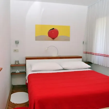 Apartment Mili - With Sea View